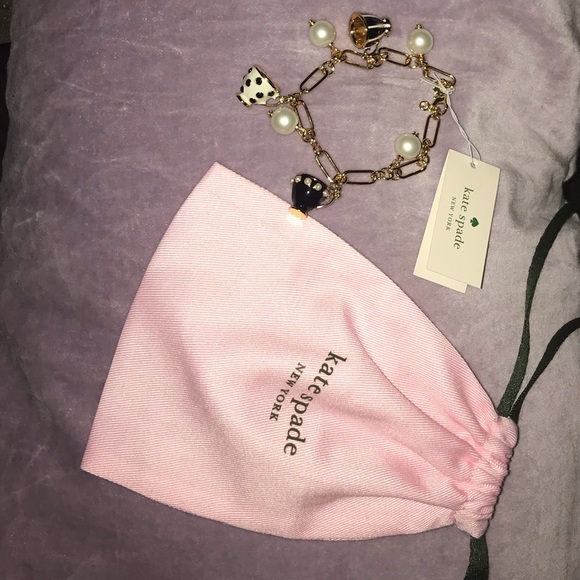 Kate Spade NWT Alice in Wonderland Teacup Charm Bracelet - Picture 4 of 11